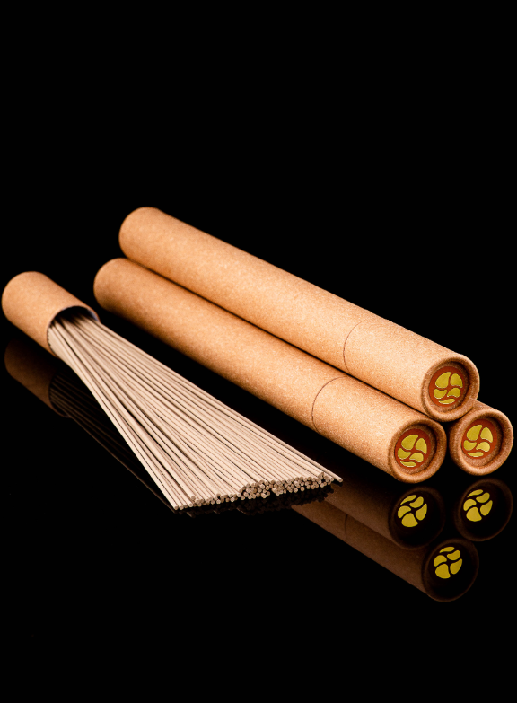Nhang Trầm Hương Không Tăm.png